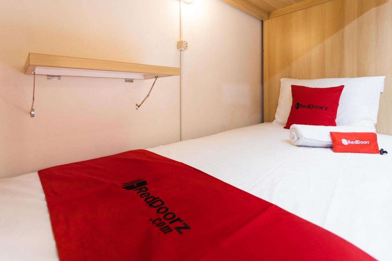 Reddoorz Hostel @ Malang City Center 2 Esterno foto