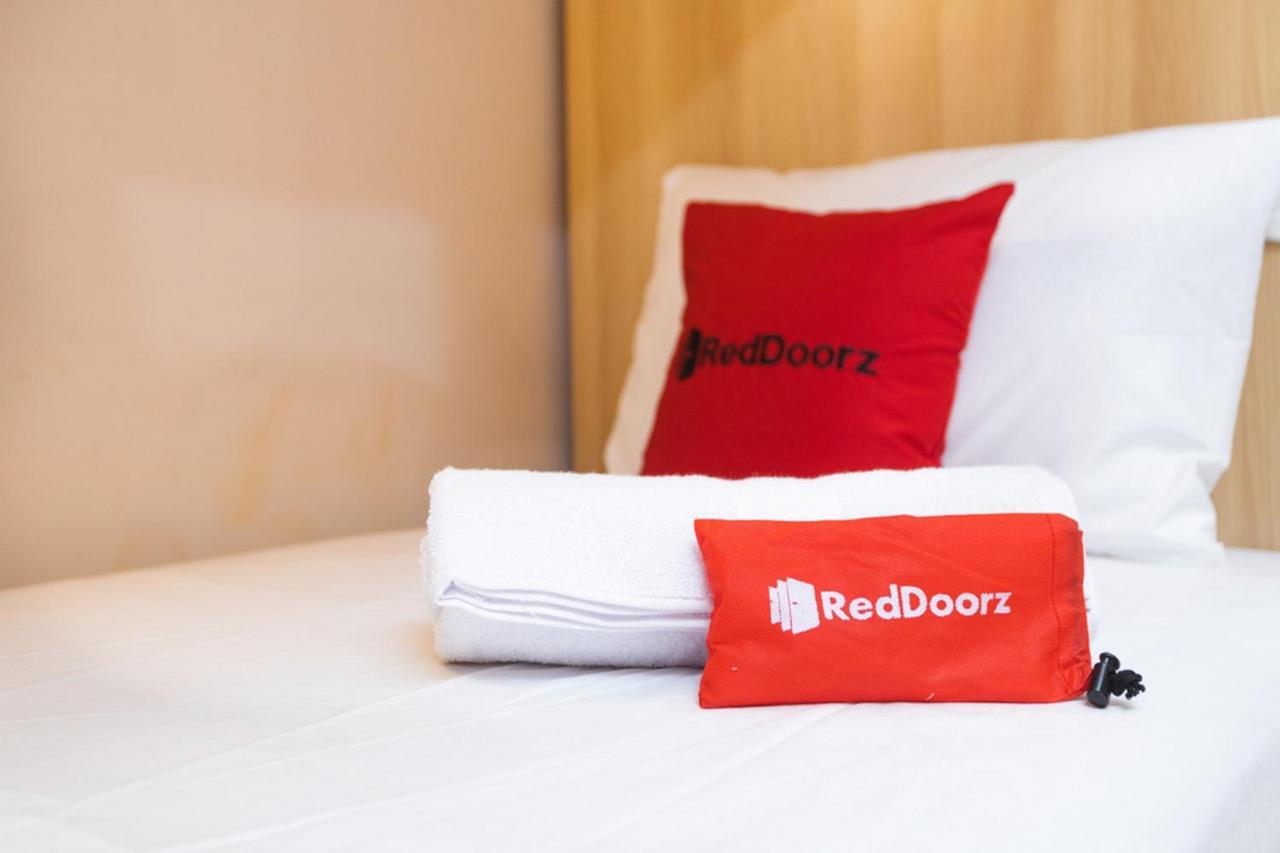 Reddoorz Hostel @ Malang City Center 2 Esterno foto